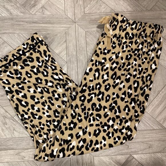 NWOT. Kim Rogers Brand Women’s Size Medium Animal Print 2 PC PJ Set - Picture 6 of 14